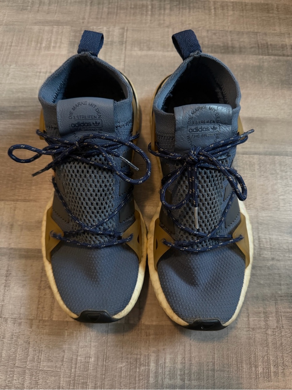 Adidas Arkyn Boost Sneakers Women’s Size 9 Blue Gray Gum Sole DA9606